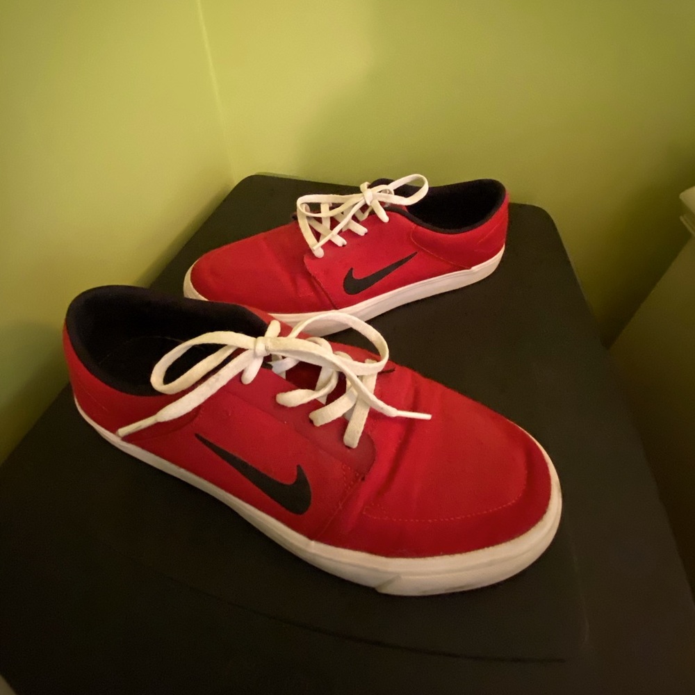 Nike Canvas Sneakers, Men’s Size 10.5